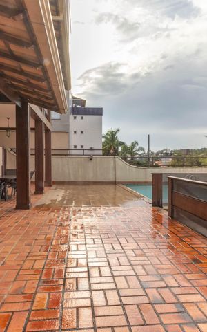 Casa à venda com 410m², 4 quartos e 4 vagas Casa à venda com 410m², 4 quartos e 4 vagasÁrea externa