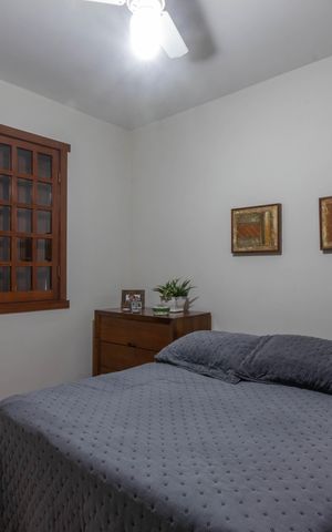Casa à venda com 410m², 4 quartos e 4 vagas Casa à venda com 410m², 4 quartos e 4 vagasQuarto 1