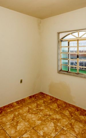 Casa à venda com 350m², 2 quartos e 1 vagaQuarto