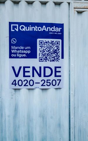 Casa à venda com 350m², 2 quartos e 1 vagaPlaca
