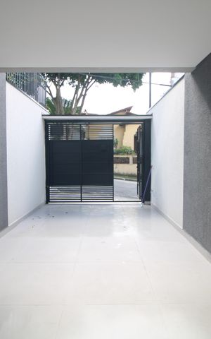 Casa à venda com 110m², 3 quartos e 2 vagasGaragem