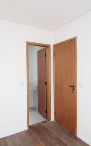 Casa à venda com 110m², 3 quartos e 2 vagasSuíte 2