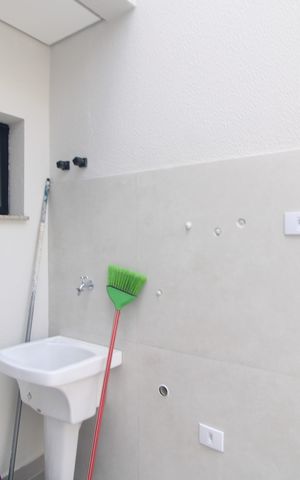Casa à venda com 110m², 3 quartos e 2 vagasLavanderia