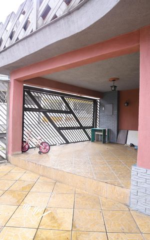Casa à venda com 23m², 4 quartos e 3 vagasGaragem