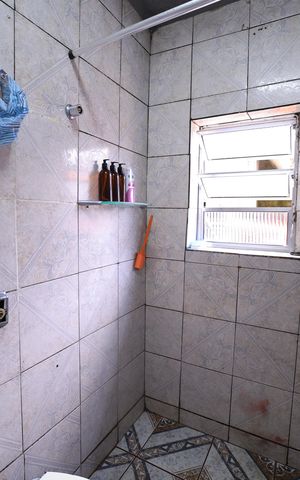 Casa à venda com 23m², 4 quartos e 3 vagasBanheiro