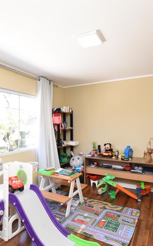 Casa à venda com 443m², 5 quartos e 5 vagasSuíte 1