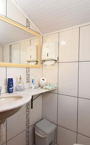 Casa à venda com 443m², 5 quartos e 5 vagasBanheiro do Ático