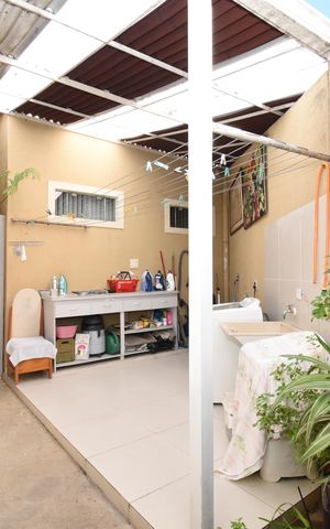 Casa à venda com 443m², 5 quartos e 5 vagasÁrea de Serviço