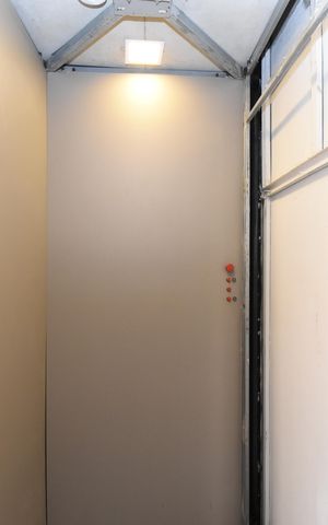 Casa à venda com 443m², 5 quartos e 5 vagasElevador