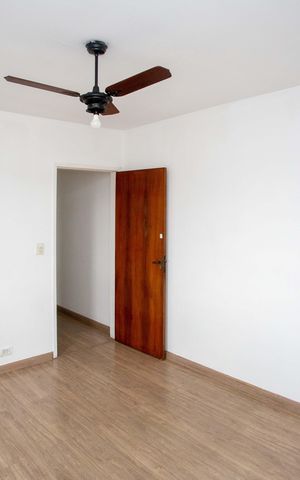 Casa à venda com 100m², 4 quartos e 2 vagasQuarto 1