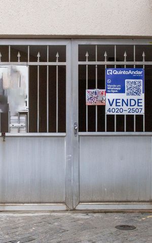 Casa à venda com 100m², 4 quartos e 2 vagasFachada