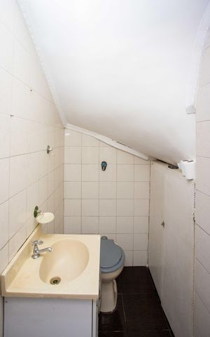 Casa à venda com 100m², 4 quartos e 2 vagasLavabo
