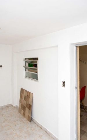 Casa à venda com 100m², 4 quartos e 2 vagasQuarto de Serviço