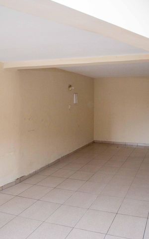 Casa à venda com 100m², 4 quartos e 2 vagasGaragem