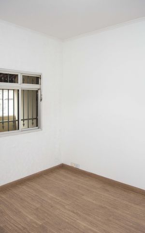 Casa à venda com 100m², 4 quartos e 2 vagasSala