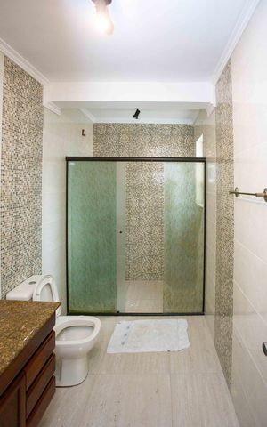 Casa à venda com 100m², 4 quartos e 2 vagasBanheiro Social
