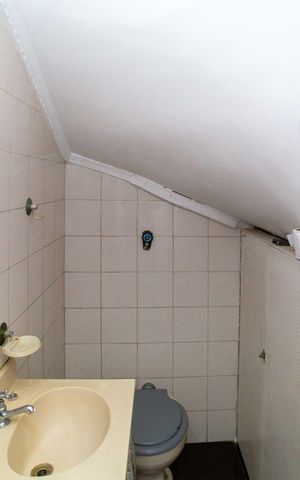 Casa à venda com 100m², 4 quartos e 2 vagasLavabo