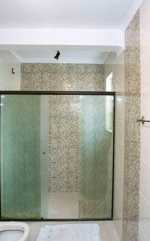 Casa à venda com 100m², 4 quartos e 2 vagasBanheiro Social