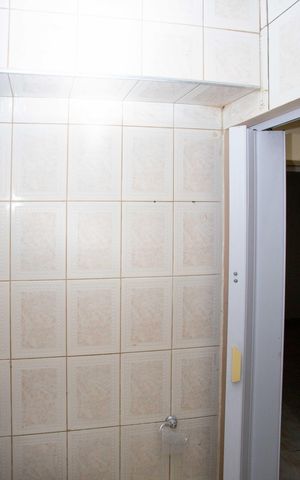 Casa à venda com 100m², 4 quartos e 2 vagasBanheiro de serviço