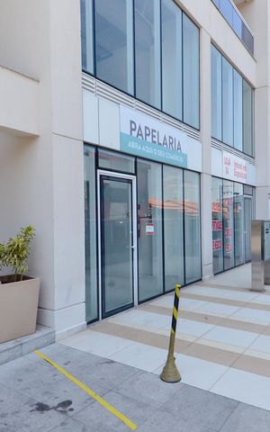 Studio para alugar com 36m², 1 quarto e 1 vaga Studio para alugar com 36m², 1 quarto e 1 vagaAlameda de Lojas