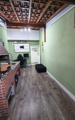 Apartamento à venda com 94m², 2 quartos e 1 vaga Apartamento à venda com 94m², 2 quartos e 1 vagaÁrea externa
