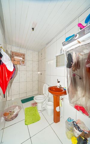 Casa para alugar com 300m², 2 quartos e sem vaga Casa para alugar com 300m², 2 quartos e sem vagaBanheiro social
