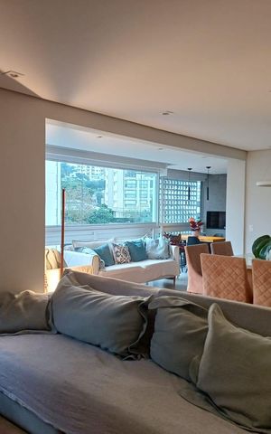 Apartamento à venda com 143m², 3 quartos e 3 vagas Apartamento à venda com 143m², 3 quartos e 3 vagasSala