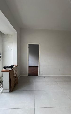 Casa de condomínio à venda com 90m², 3 quartos e 2 vagasSala