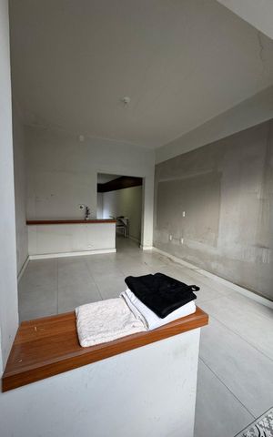 Casa de condomínio à venda com 90m², 3 quartos e 2 vagasSala