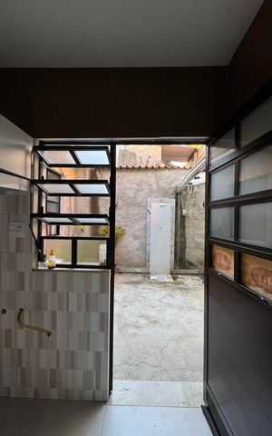 Casa de condomínio à venda com 90m², 3 quartos e 2 vagasÁrea externa