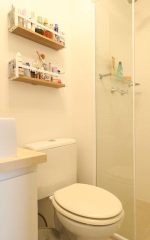Apartamento à venda com 62m², 2 quartos e 2 vagasBanheiro da Suíte