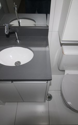 Apartamento à venda com 53m², 2 quartos e 1 vagaBanheiro 2