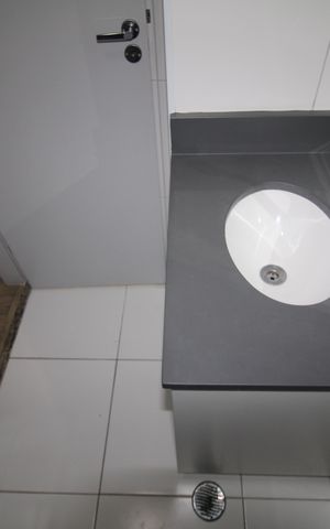 Apartamento à venda com 53m², 2 quartos e 1 vagaBanheiro 2