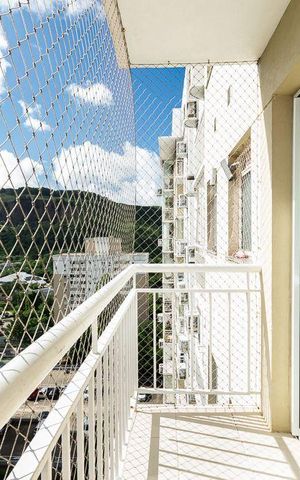Apartamento à venda com 72m², 3 quartos e 1 vaga Apartamento à venda com 72m², 3 quartos e 1 vagaVaranda