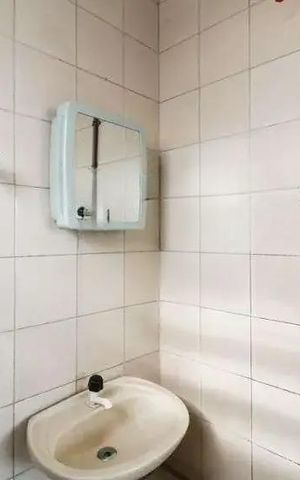 Apartamento para alugar com 45m², 1 quarto e 1 vaga Apartamento para alugar com 45m², 1 quarto e 1 vagaBanheiro