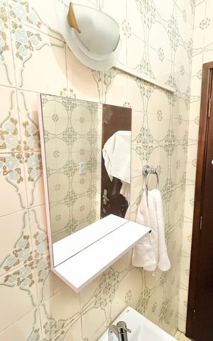 Casa à venda com 185m², 4 quartos e 2 vagas Casa à venda com 185m², 4 quartos e 2 vagasLavabo