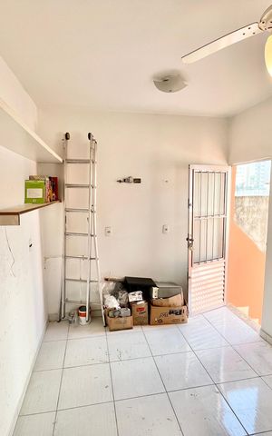 Casa à venda com 185m², 4 quartos e 2 vagas Casa à venda com 185m², 4 quartos e 2 vagasQuarto 4