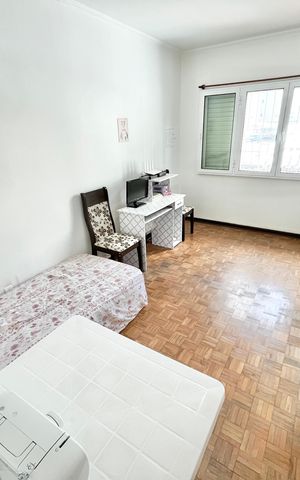 Casa à venda com 185m², 4 quartos e 2 vagas Casa à venda com 185m², 4 quartos e 2 vagasQuarto 1 - Suíte