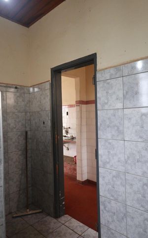 Casa para alugar com 160m², 4 quartos e 2 vagas Casa para alugar com 160m², 4 quartos e 2 vagasBanheiro