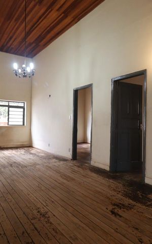 Casa para alugar com 160m², 4 quartos e 2 vagas Casa para alugar com 160m², 4 quartos e 2 vagasSala