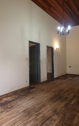 Casa para alugar com 160m², 4 quartos e 2 vagas Casa para alugar com 160m², 4 quartos e 2 vagasSala