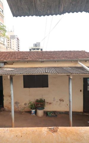 Casa para alugar com 160m², 4 quartos e 2 vagas Casa para alugar com 160m², 4 quartos e 2 vagasÁrea de Serviço