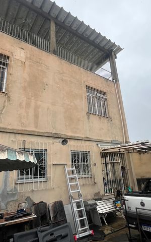 Casa à venda com 394m², 8 quartos e 4 vagas