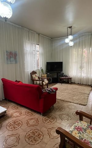 Casa à venda com 394m², 8 quartos e 4 vagas