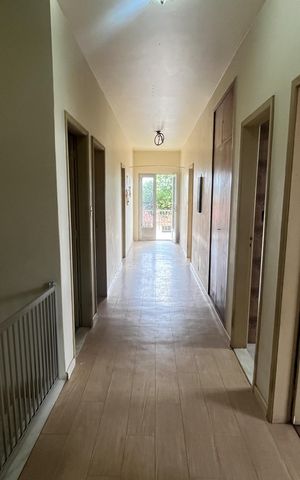 Casa à venda com 394m², 8 quartos e 4 vagas