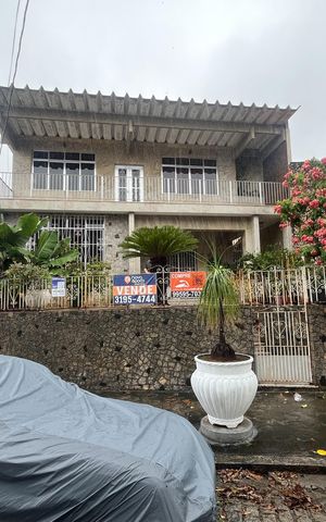 Casa à venda com 394m², 8 quartos e 4 vagas