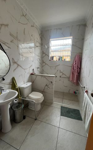 Casa à venda com 394m², 8 quartos e 4 vagas