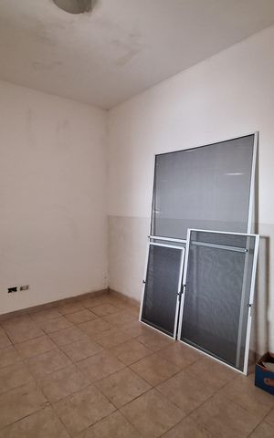 Casa à venda com 212m², 4 quartos e 5 vagas Casa à venda com 212m², 4 quartos e 5 vagasEdícula