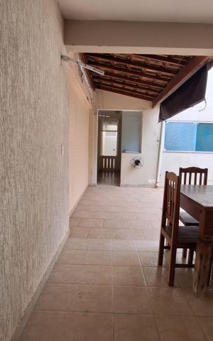 Casa à venda com 212m², 4 quartos e 5 vagas Casa à venda com 212m², 4 quartos e 5 vagasÁrea gourmet