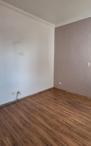 Casa à venda com 212m², 4 quartos e 5 vagas Casa à venda com 212m², 4 quartos e 5 vagasQuarto 2